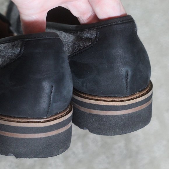 Aerosoles Size 6M Black & Grey Tasseled Loafers - Picture 6 of 7